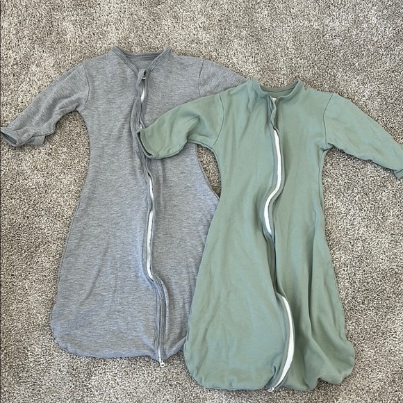 Set of 2 transitional sleepsacks- Gray and Green - Picture 1 of 2